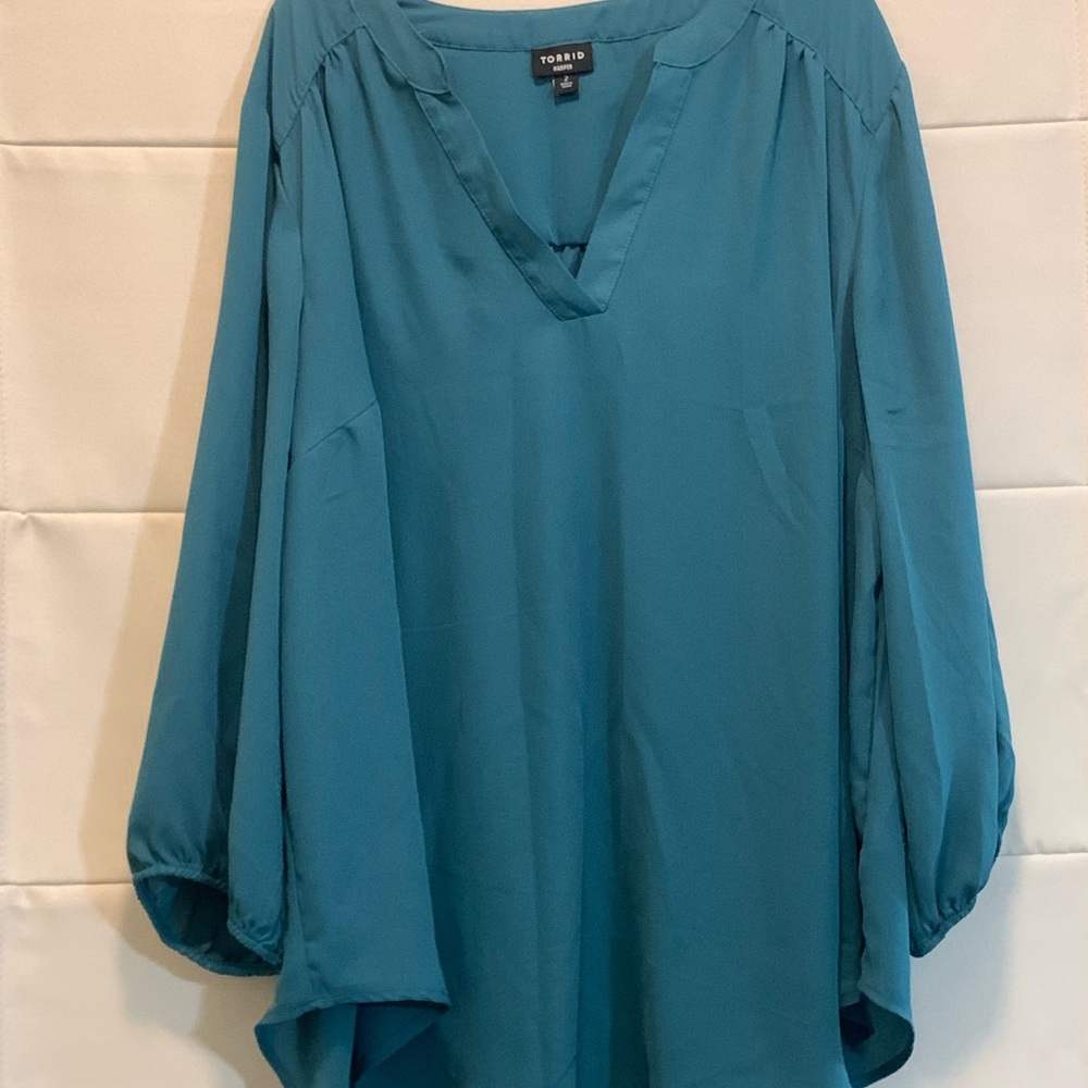 Torrid Harper 3/4 Sleeve Pullover Blouse 2X | V-Neck Teal Georgette Top